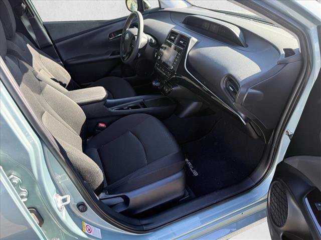 Used 2022 Toyota Prius LE FWD image 16