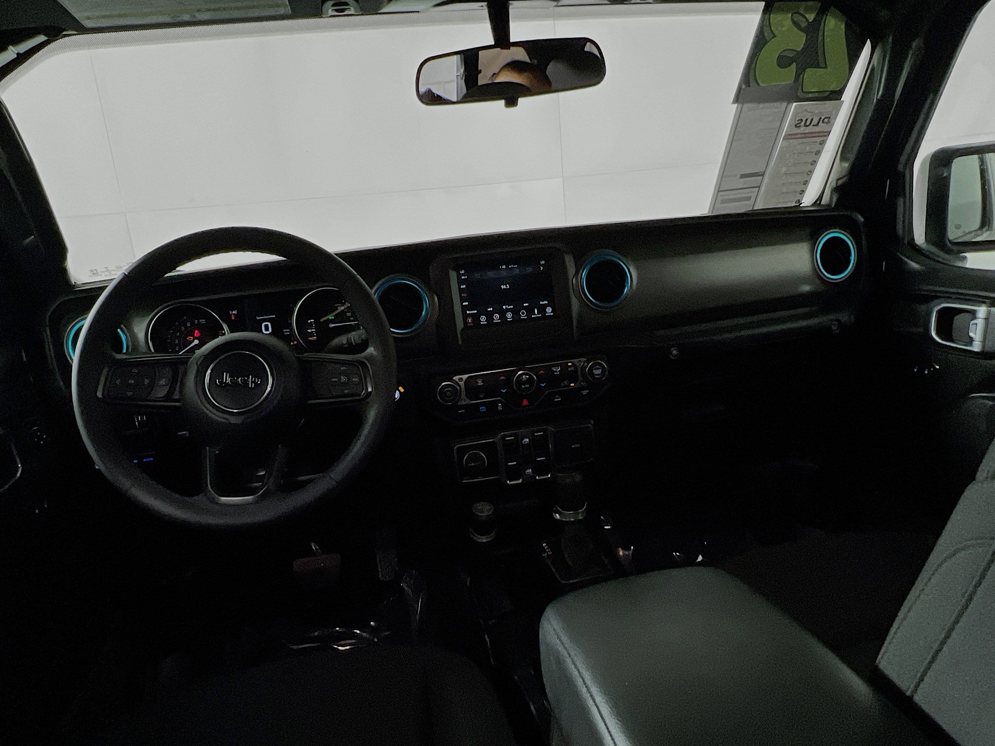 Used 2023 Jeep Wrangler Unlimited AWD/4WD image 29