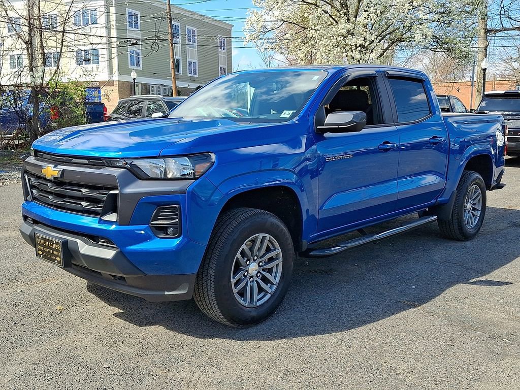 Used 2023 Chevrolet Colorado LT w/ LT Convenience Package II image 4