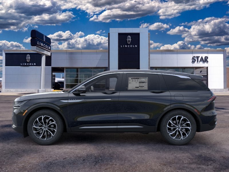 New 2026 Lincoln Nautilus Premier AWD/4WD image 3