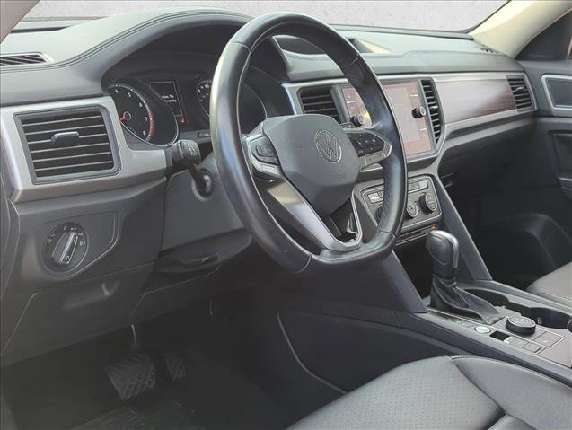 Used 2021 Volkswagen Atlas SE w/ Towing Package image 8