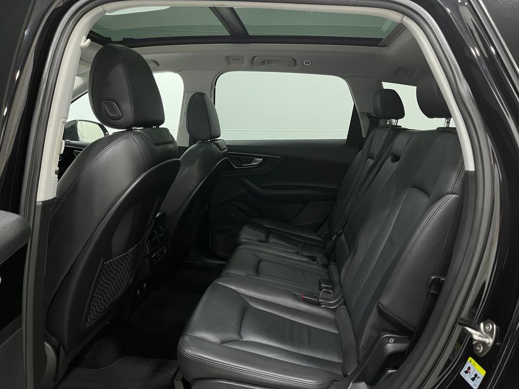 Used 2018 Audi Q7 3.0T Premium Plus w/ Premium Plus Package image 31