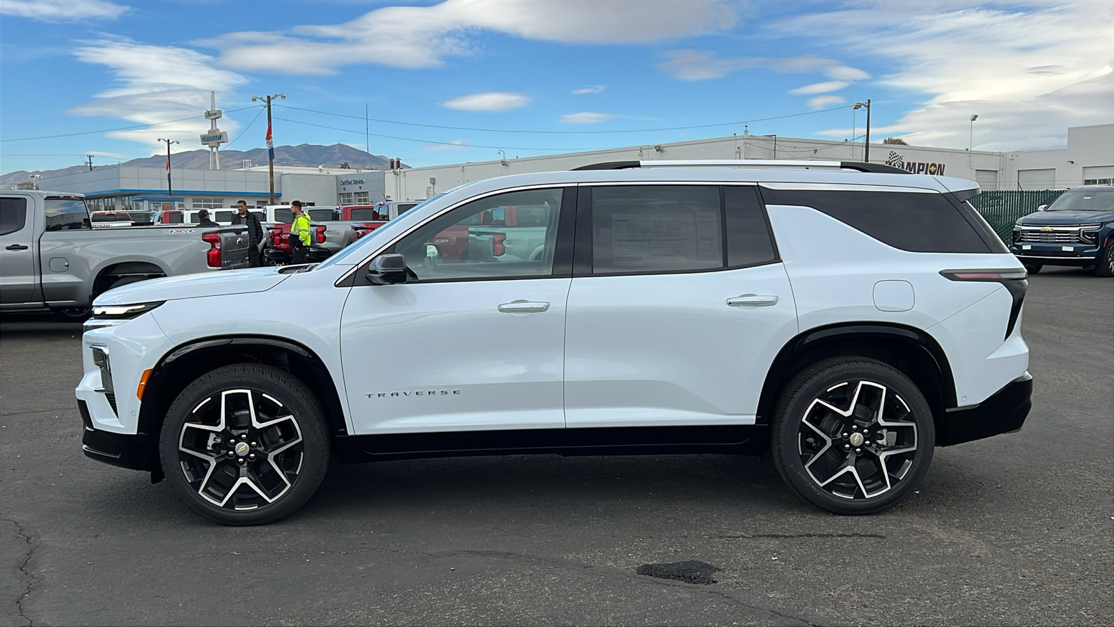 New 2026 Chevrolet Traverse High Country w/ LPO, Floor Liner Package image 8