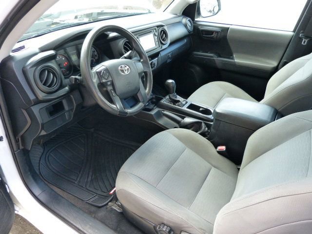 Used 2017 Toyota Tacoma SR image 28