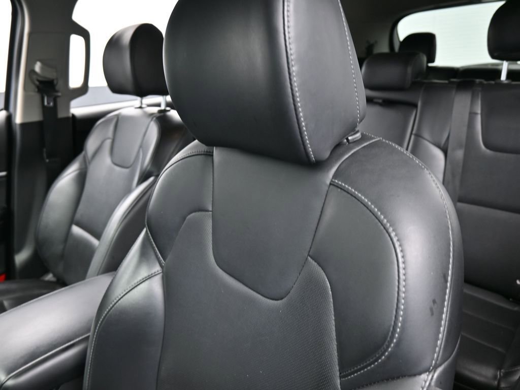 Used 2021 Kia Telluride LX image 16