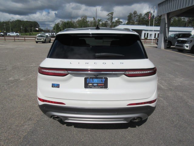 Used 2022 Lincoln Corsair Reserve w/ Elements Package FWD image 4