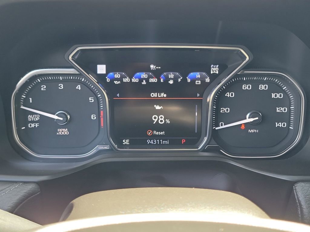 Used 2021 GMC Yukon XL Denali w/ Denali Premium Package image 12