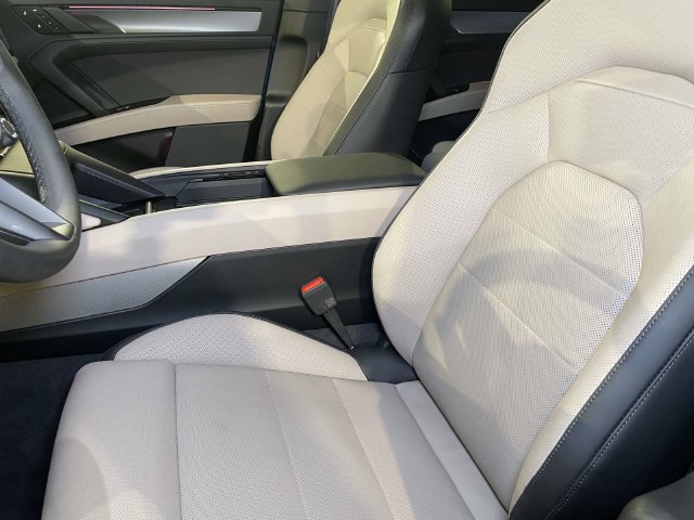 New 2026 Porsche Cayenne Electric AWD/4WD image 5