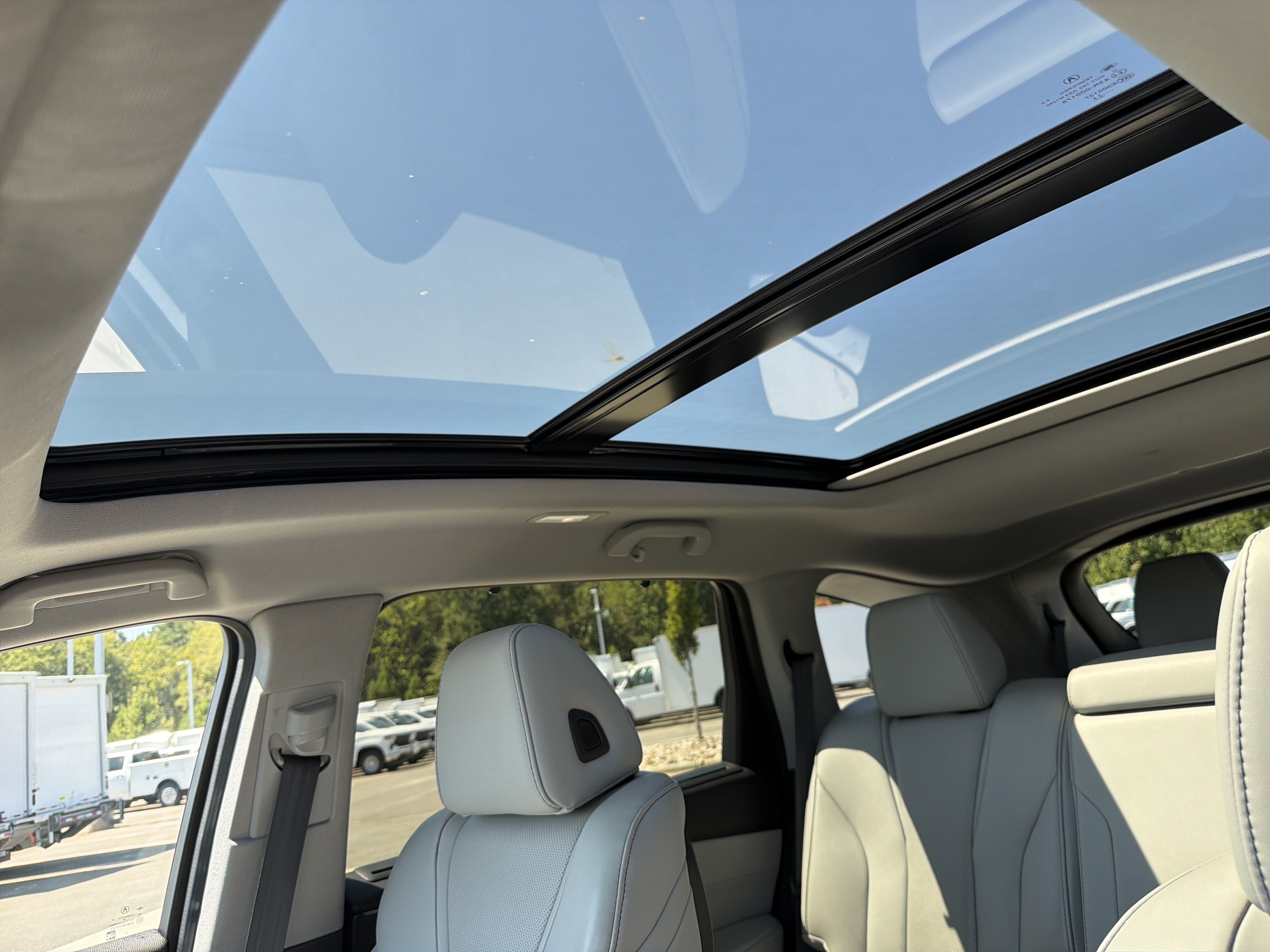 Certified 2024 Acura MDX w/ Technology Package FWD image 28