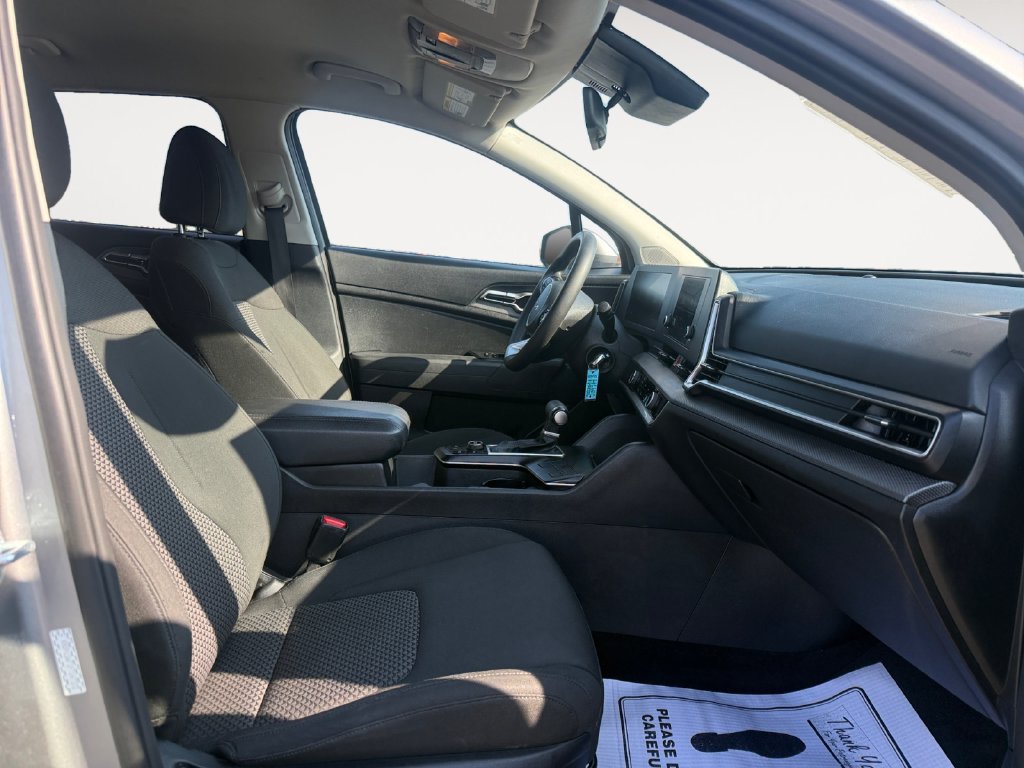 Used 2023 Kia Sportage LX FWD image 15
