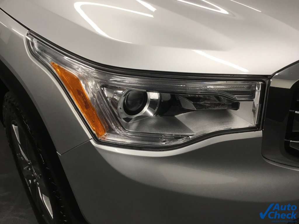 Used 2019 GMC Acadia SLT image 18