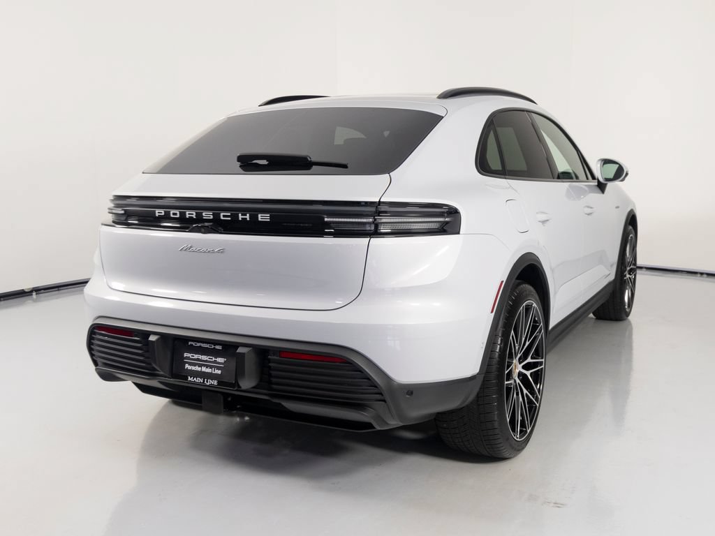 New 2026 Porsche Macan 4 Electric AWD/4WD image 11