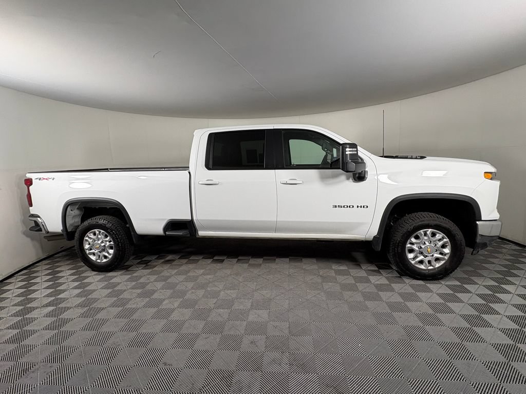 Used 2024 Chevrolet Silverado 3500 LT AWD/4WD image 6