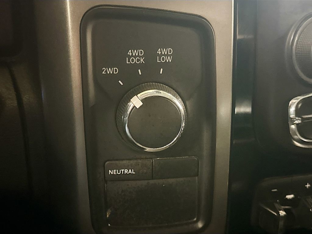 Used 2018 RAM 3500 Laramie w/ Sport Appearance Group image 19