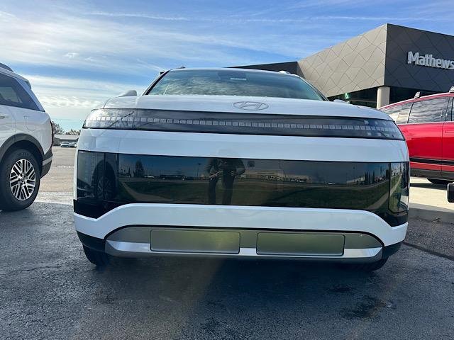 New 2026 Hyundai Ioniq 9 SEL image 2