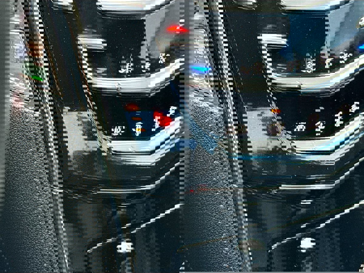 Used 2014 Cadillac ATS Performance w/ Cold Weather Package image 21