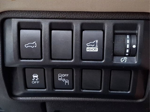 Used 2019 Subaru Ascent Limited AWD/4WD image 25