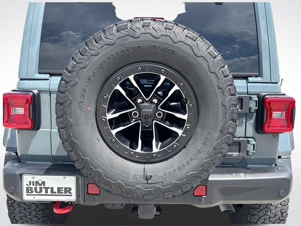 Used 2025 Jeep Wrangler Unlimited Rubicon AWD/4WD image 38