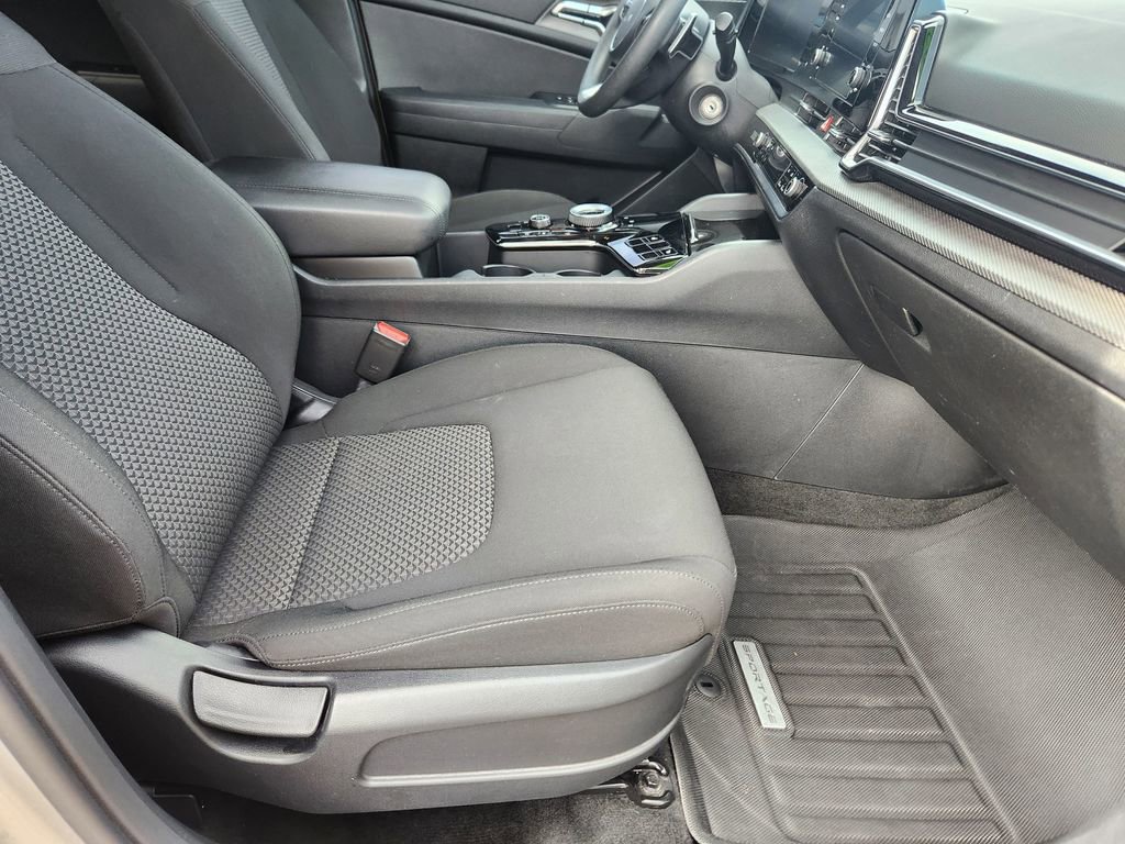 Certified 2023 Kia Sportage LX image 18