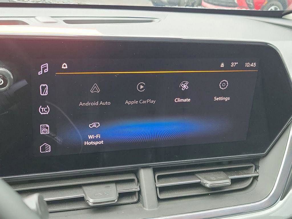 Certified 2024 Chevrolet Trax LT w/ Driver Confidence Package image 13