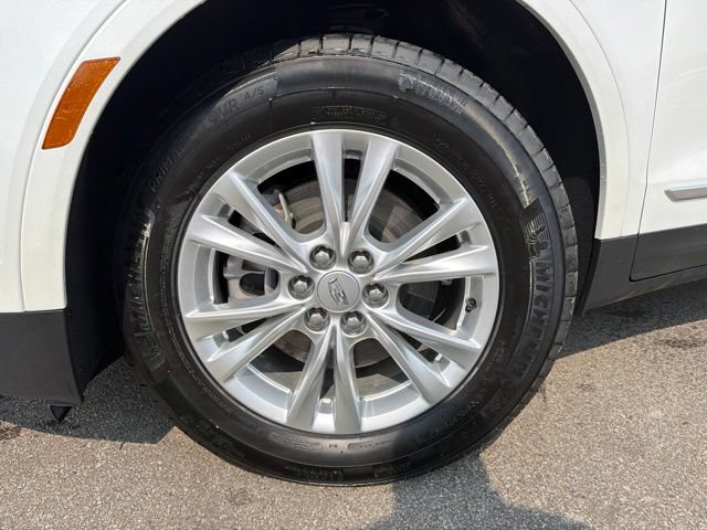 Used 2024 Cadillac XT5 Luxury w/ LPO, Floor Liner Package AWD/4WD image 9