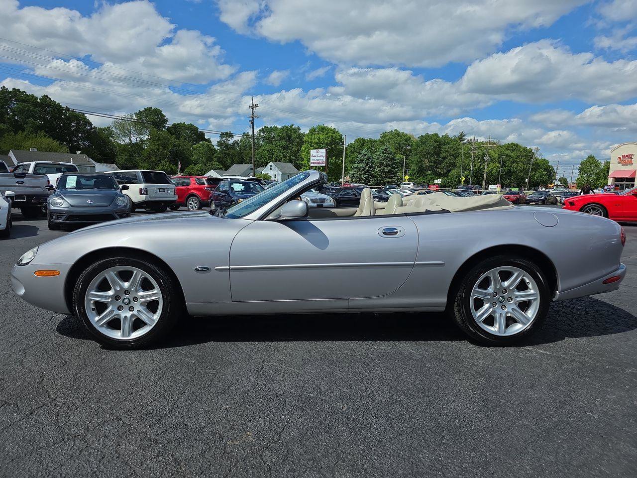 Used 2000 Jaguar XK8 Convertible RWD image 19