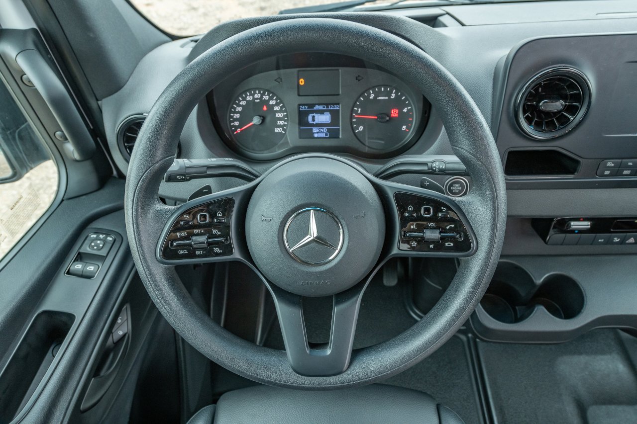 Used 2019 Mercedes-Benz Sprinter 4x4 144 image 17