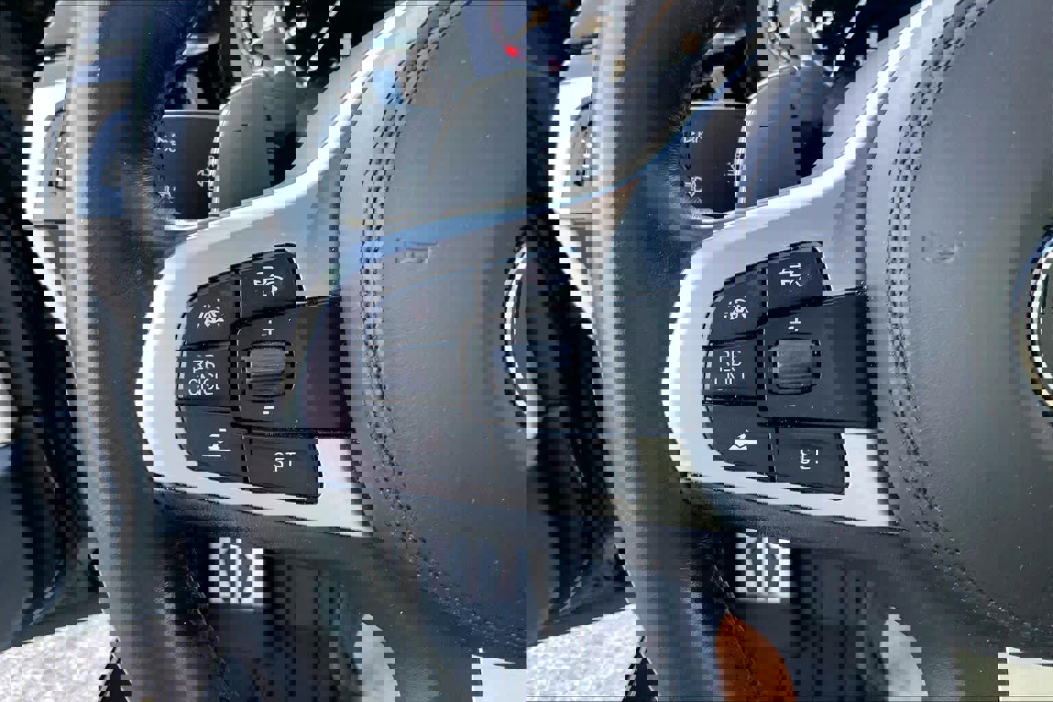 Used 2017 BMW 540i image 24