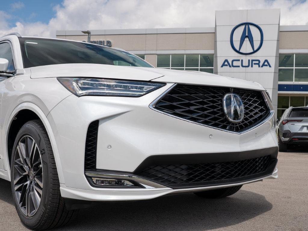 New 2026 Acura MDX w/ Advance Package AWD/4WD image 2