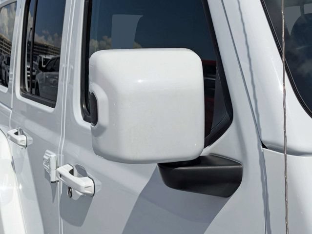 Used 2021 Jeep Wrangler Unlimited Sahara AWD/4WD image 11