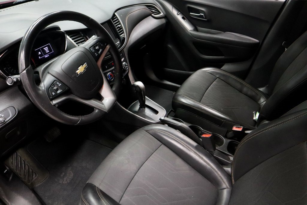 Used 2020 Chevrolet Trax LT w/ Driver Confidence Package image 21