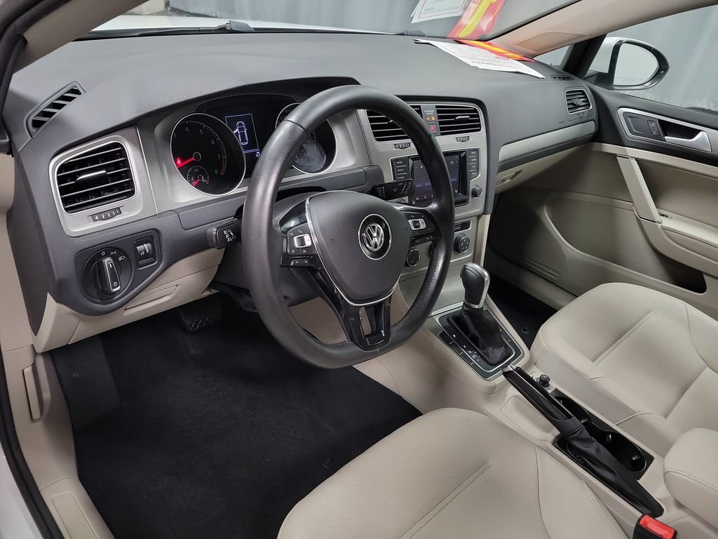 Used 2015 Volkswagen Golf S FWD image 14