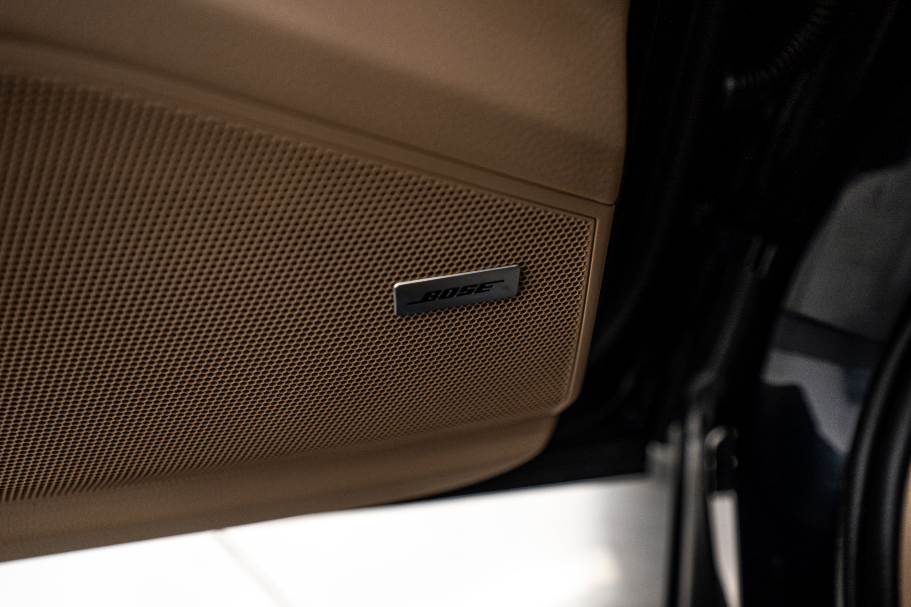 Certified 2023 Porsche Cayenne Platinum Edition image 20