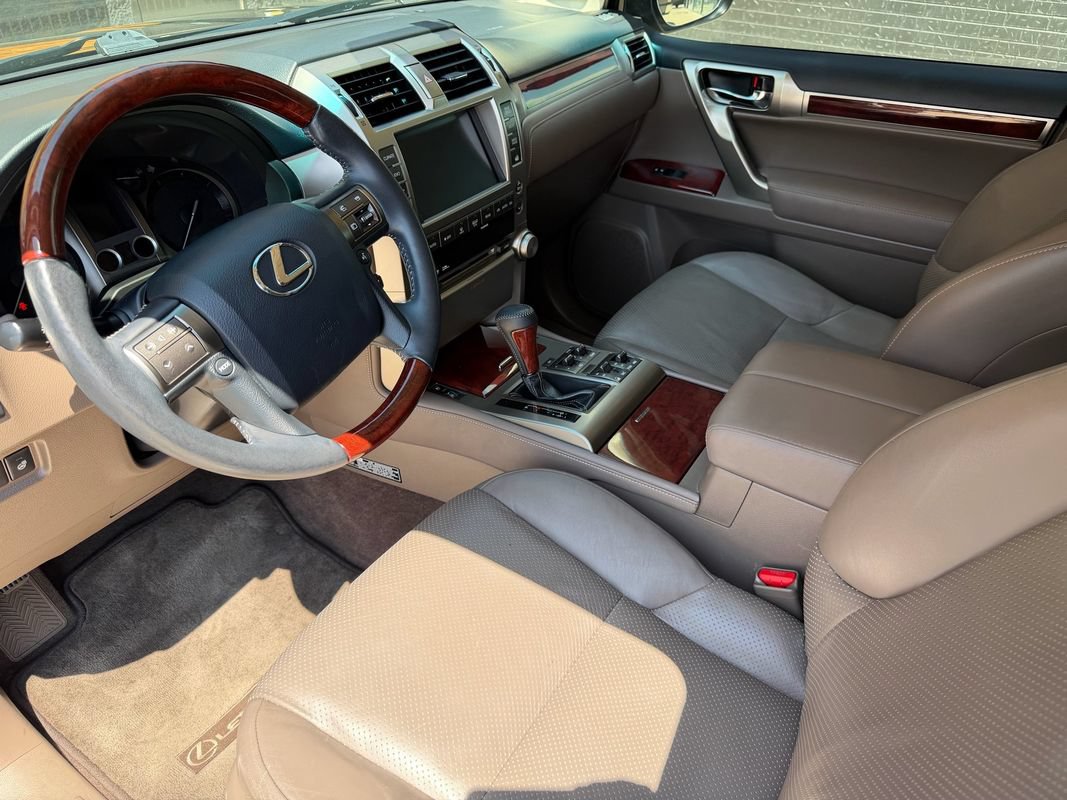Used 2010 Lexus GX 460 Premium AWD/4WD image 22