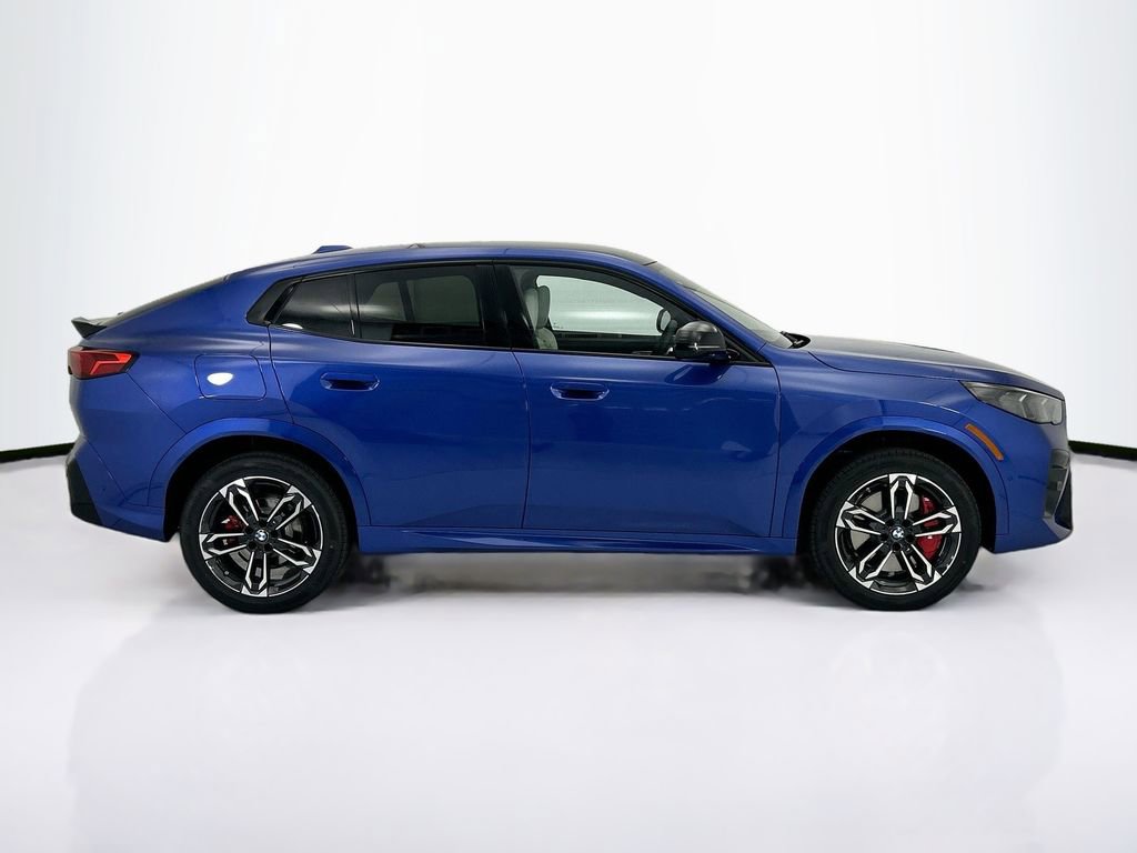 New 2026 BMW X2 xDrive28i w/ Technology Package image 4