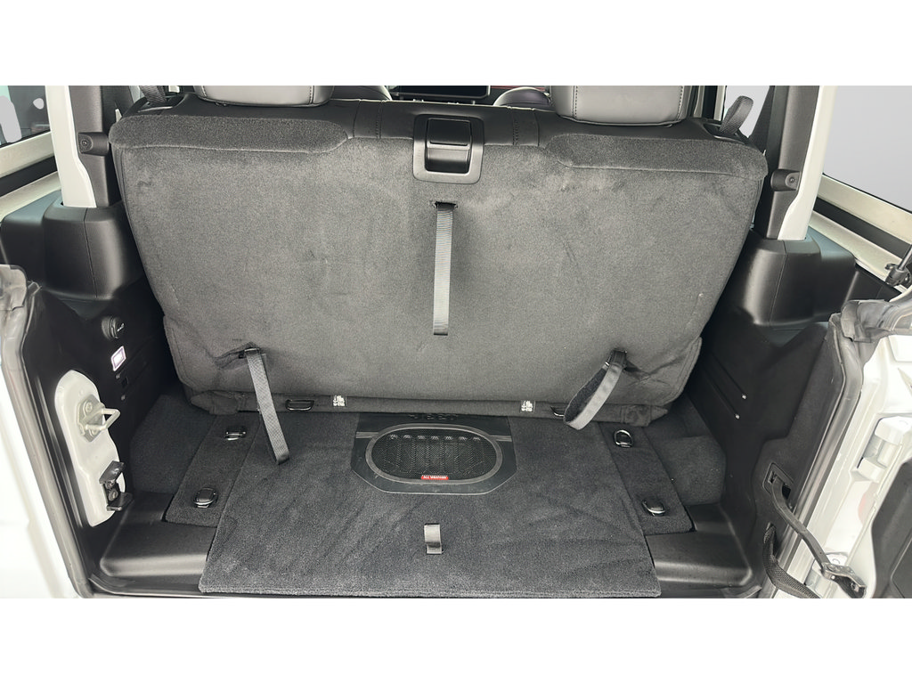 Used 2024 Jeep Wrangler Rubicon AWD/4WD image 21