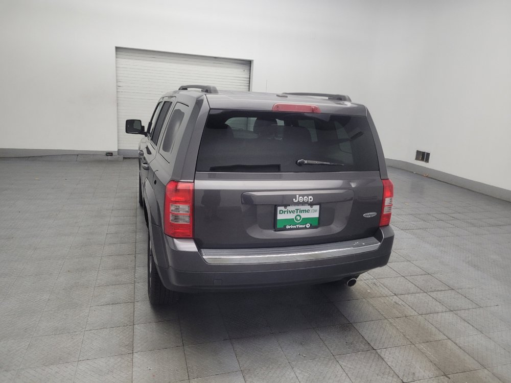 Used 2016 Jeep Patriot High Altitude FWD image 6
