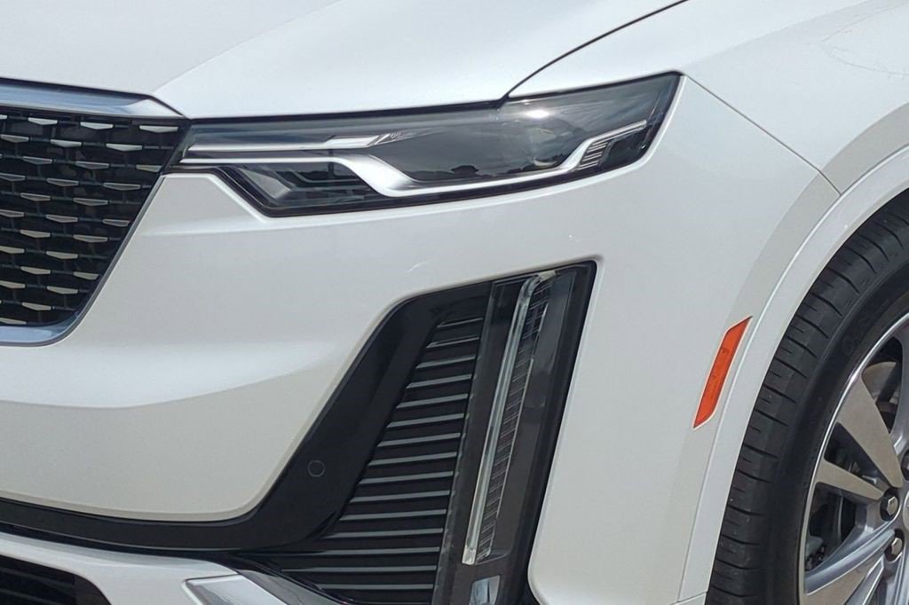 Certified 2023 Cadillac XT6 Premium Luxury image 24