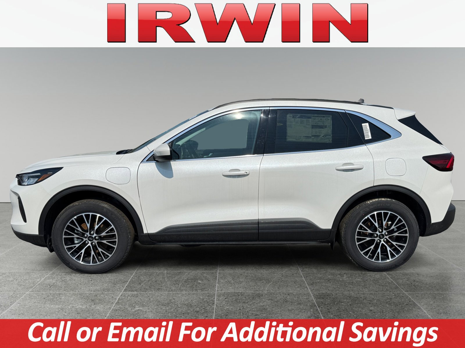 New 2025 Ford Escape SE image 2