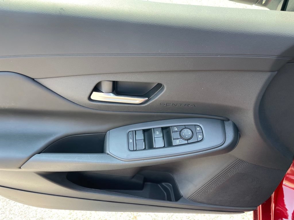New 2026 Nissan Sentra SV w/ SV Convenience Package FWD image 8