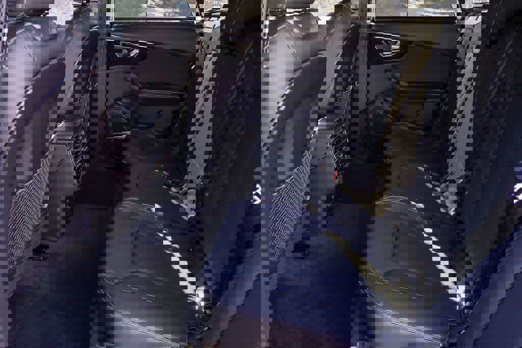 New 2026 Audi Q8 Premium Plus image 21