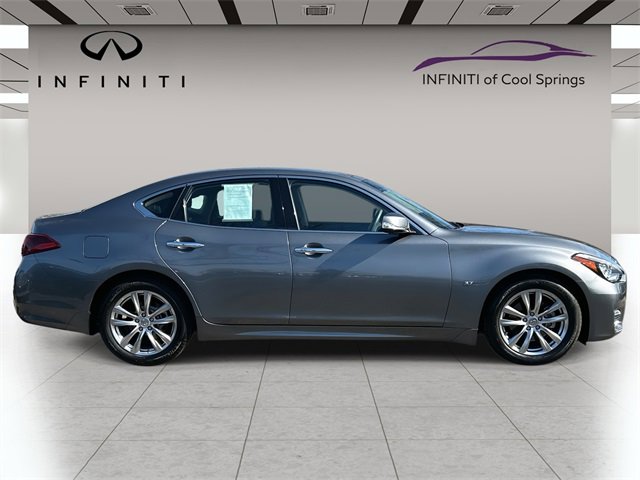 Used 2019 INFINITI Q70 Luxe w/ Proactive Package image 8