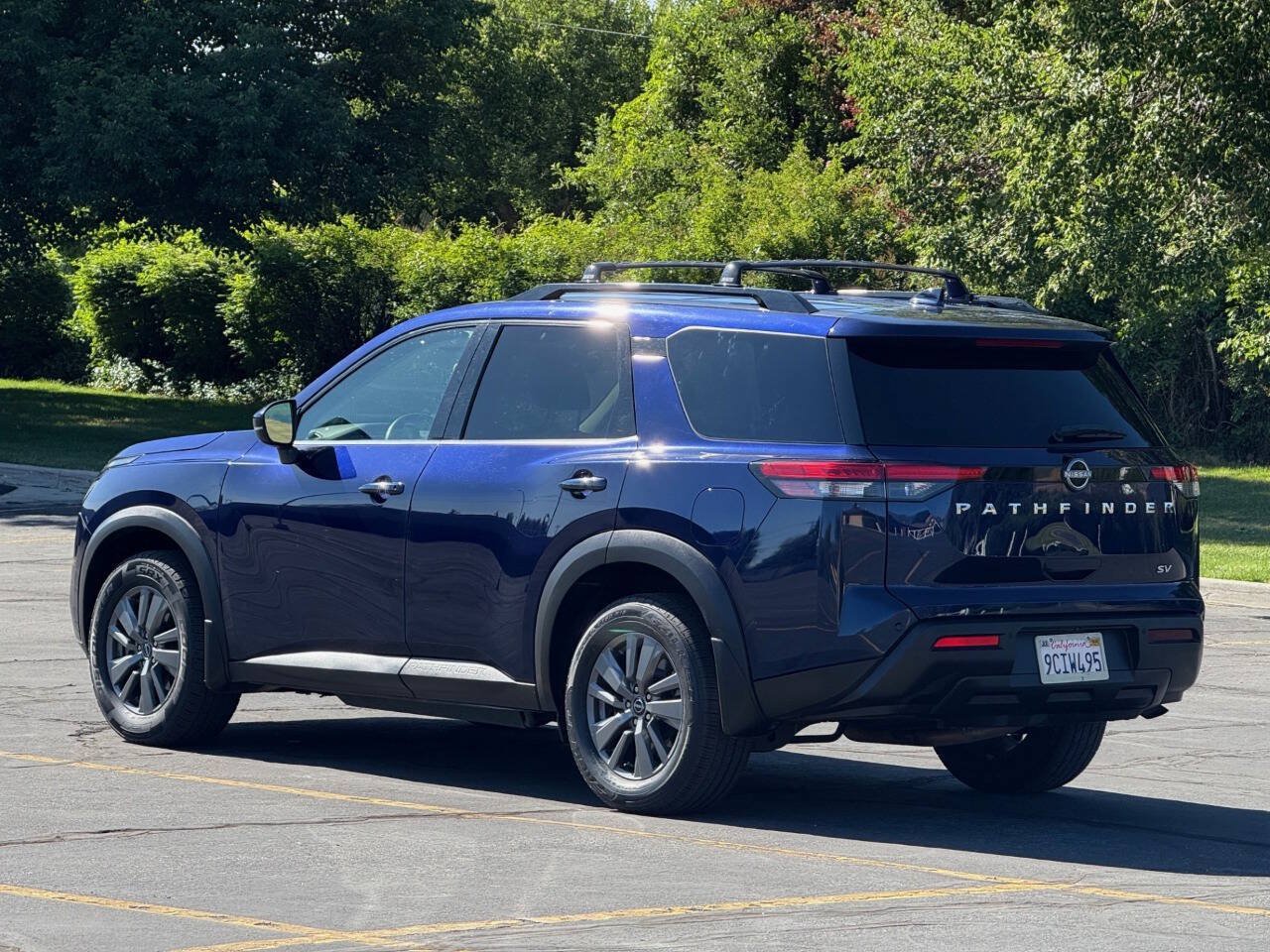 Used 2022 Nissan Pathfinder SV FWD image 7