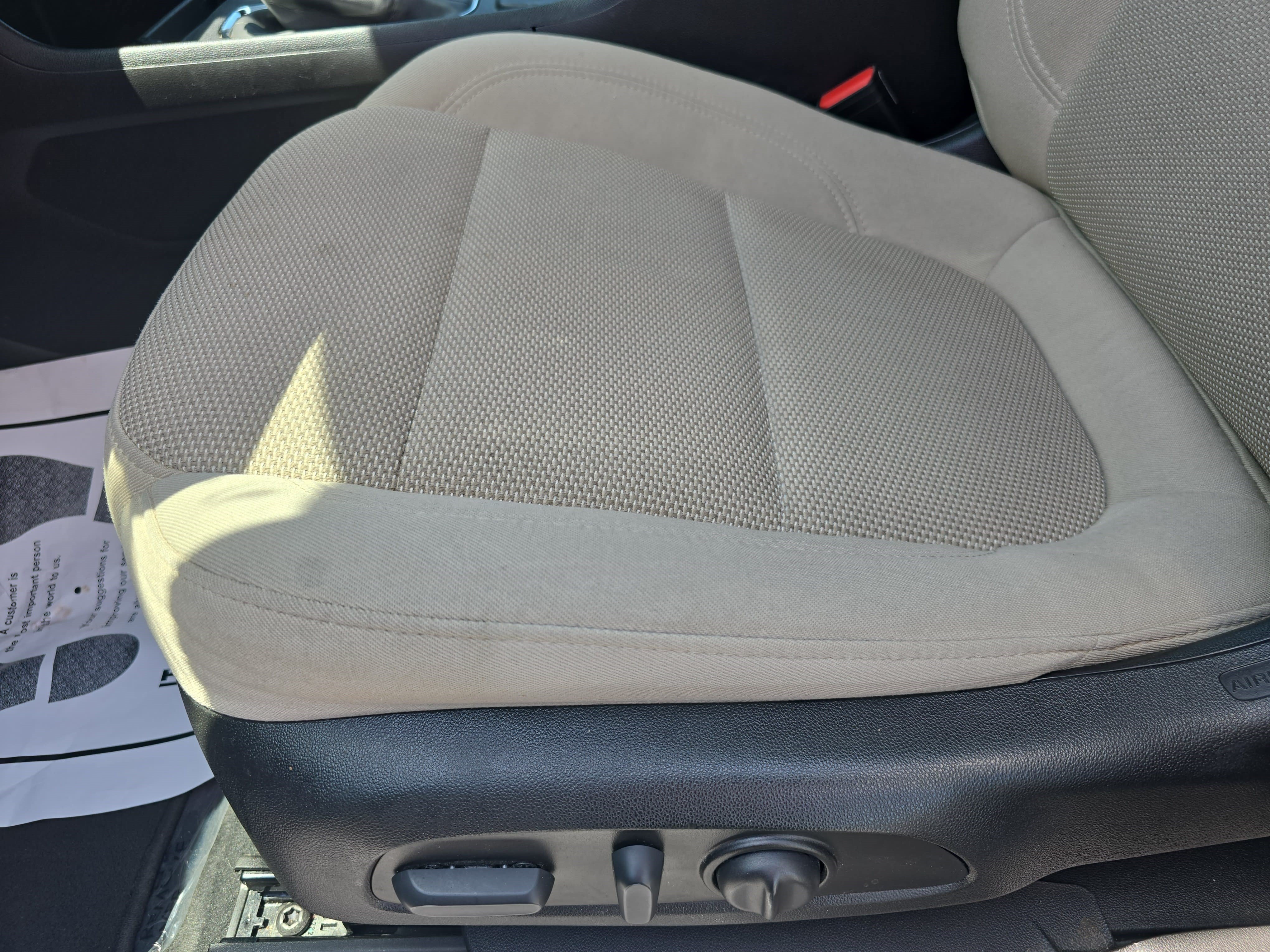 Used 2023 Chevrolet Traverse LS AWD/4WD image 27