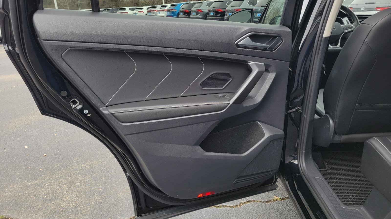 Certified 2023 Volkswagen Tiguan SE image 32