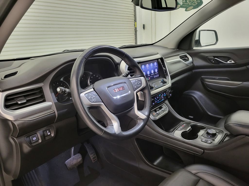 Certified 2023 GMC Acadia SLT image 31