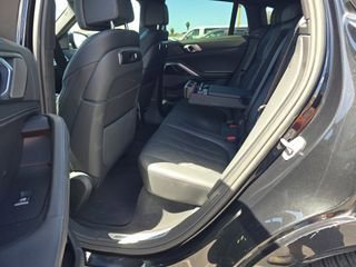 Used 2025 BMW X6 xDrive40i image 8