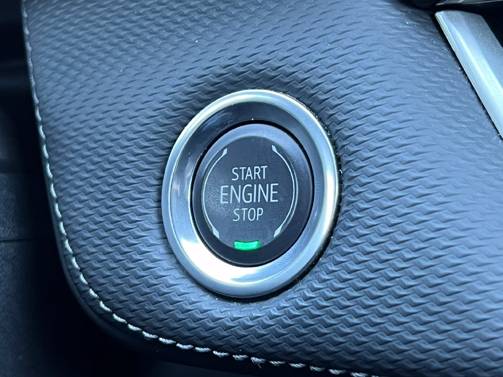 Used 2025 Chevrolet Equinox LT w/ Convenience Package II FWD image 30