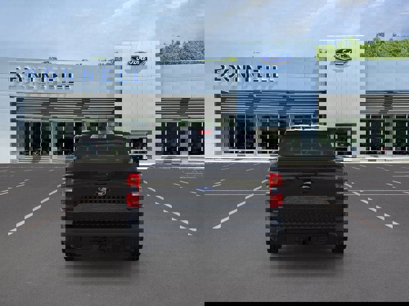 New 2025 Ford Maverick XL image 5