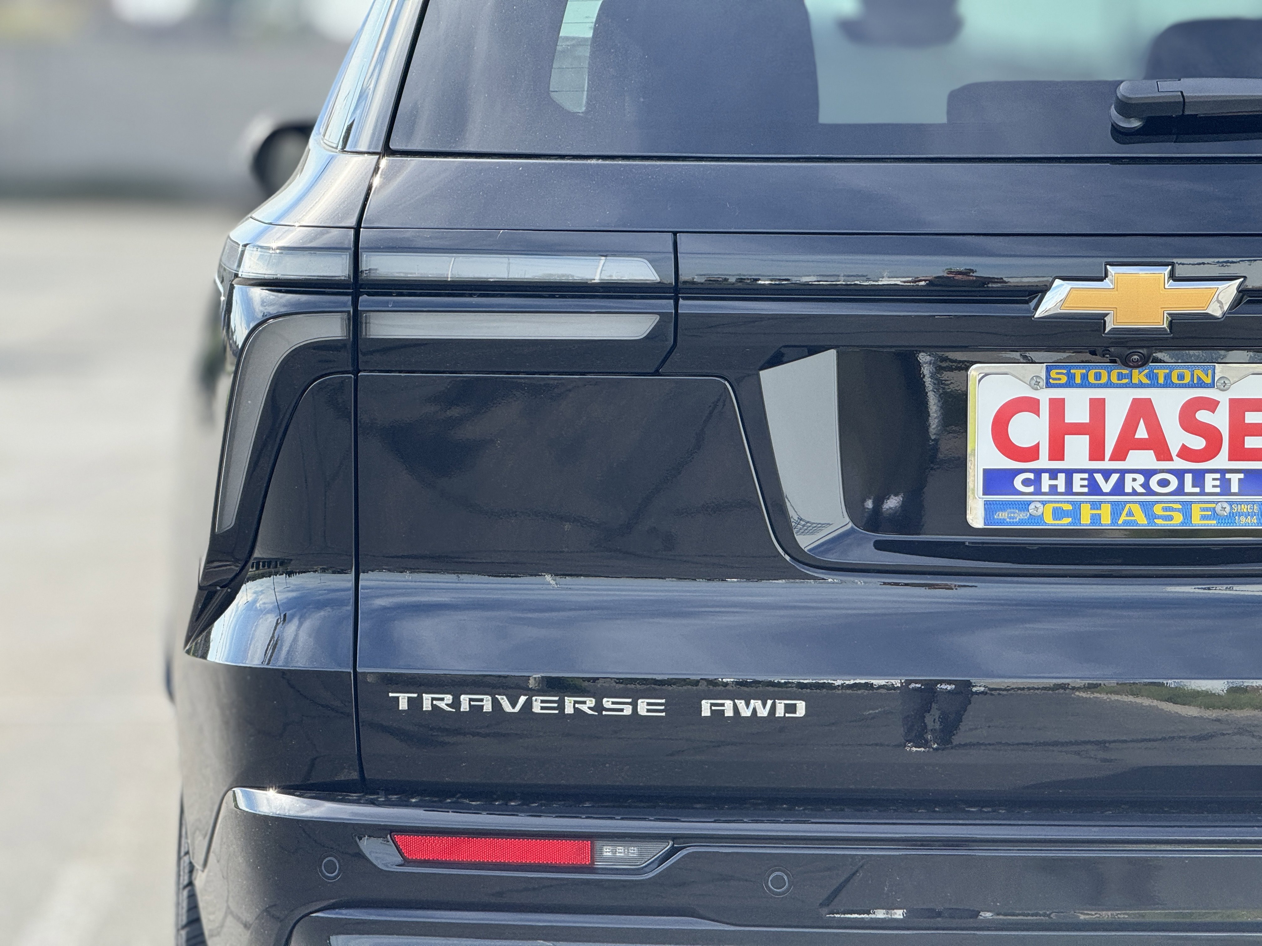 New 2026 Chevrolet Traverse High Country w/ LPO, Floor Liner Package AWD/4WD image 7